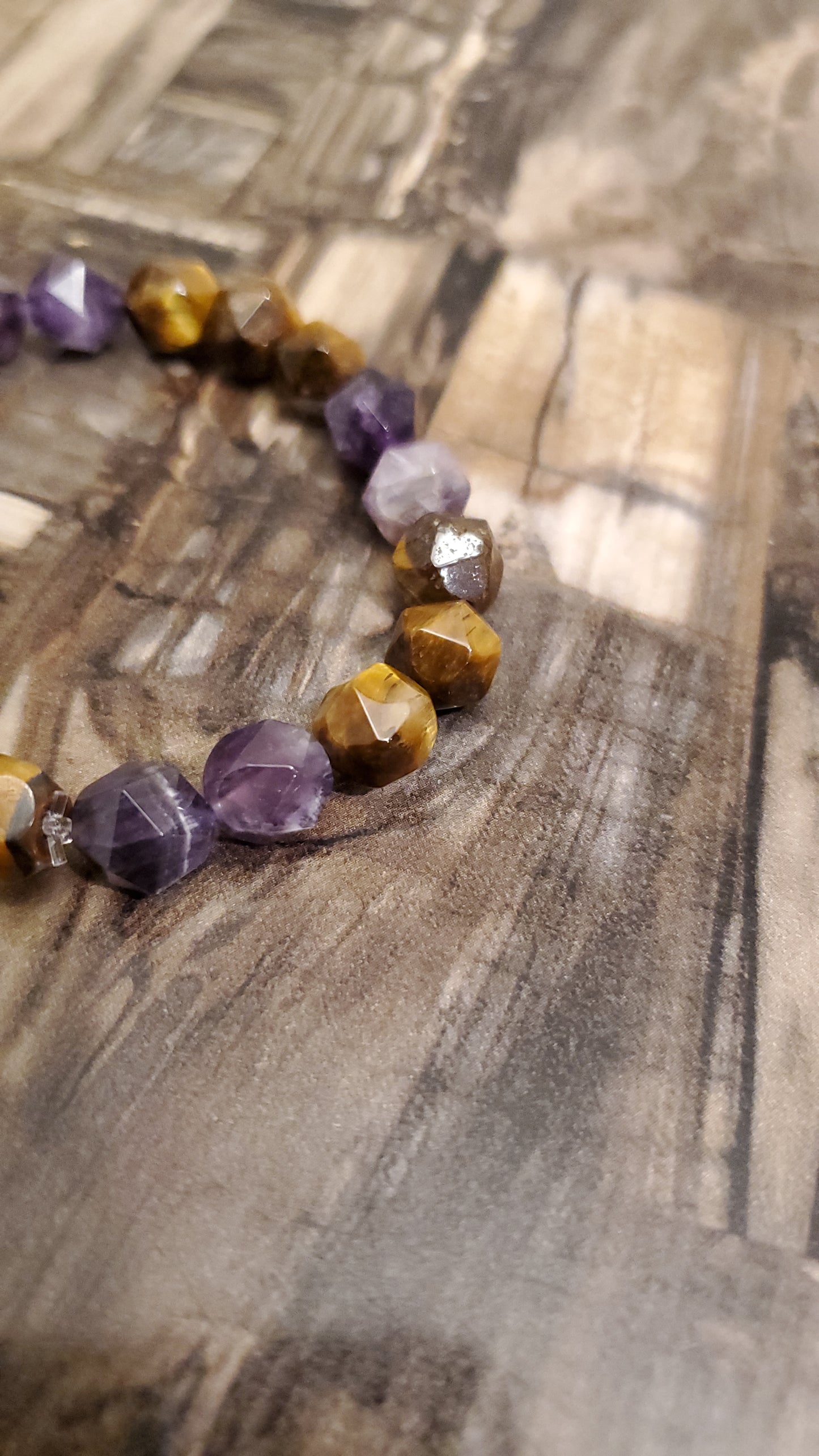Women's Brown Tiger Eye and Amethyst Bracelet