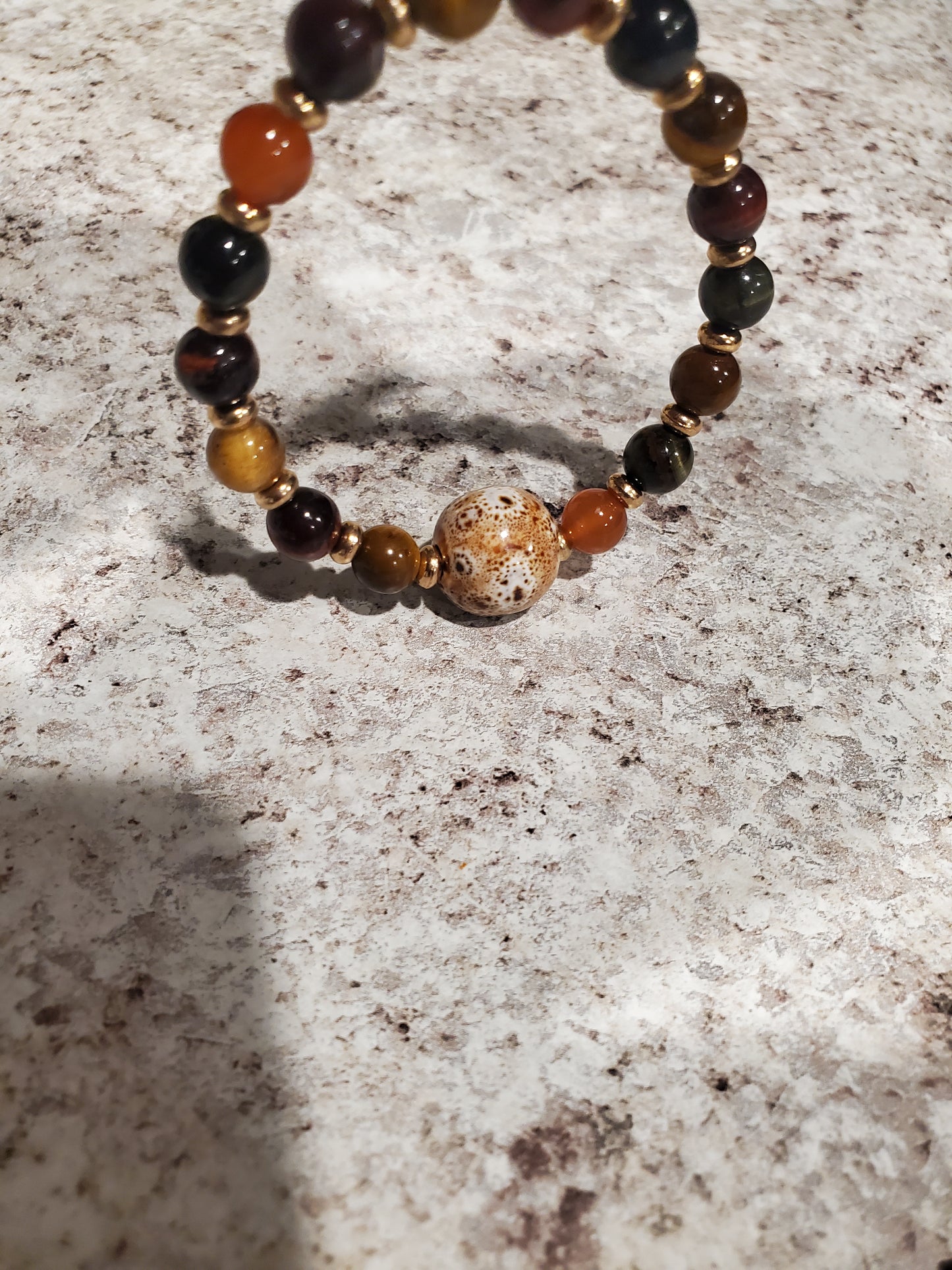 Tigers Eye pattern bead bracelet